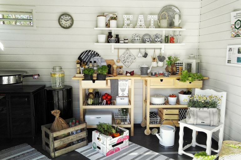 Let Your Kitchen Cook With Colour