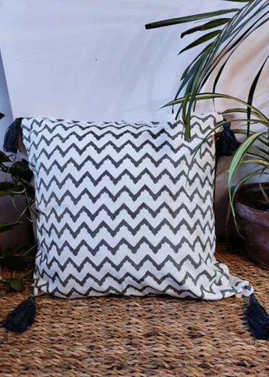 HomelyMess Grey Aztec Block Print Cushion Cover