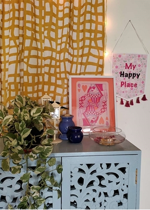 Homelymess Wall Frame Queen Of Hearts